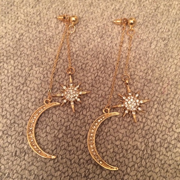 Celeste Dangling Earrings - Picture 2 of 3